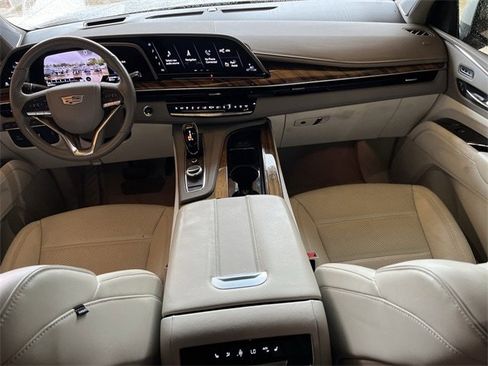 Used 2021 Cadillac Escalade Sport Platinum image 11