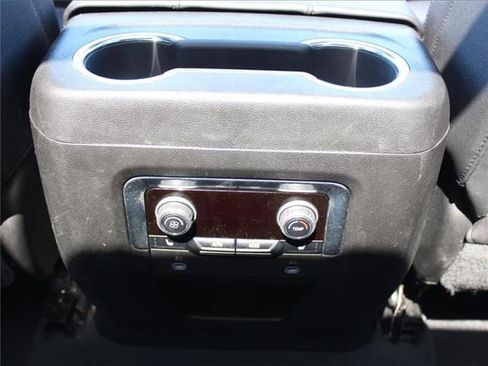 Used 2023 Chevrolet Suburban Z71 image 32