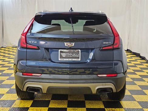 Used 2020 Cadillac XT4 Premium Luxury image 4