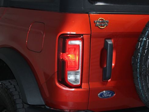 Used 2023 Ford Bronco 4-Door AWD/4WD image 48