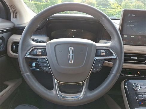 Certified 2022 Lincoln Nautilus Reserve w/ Equipment Group 201A image 21