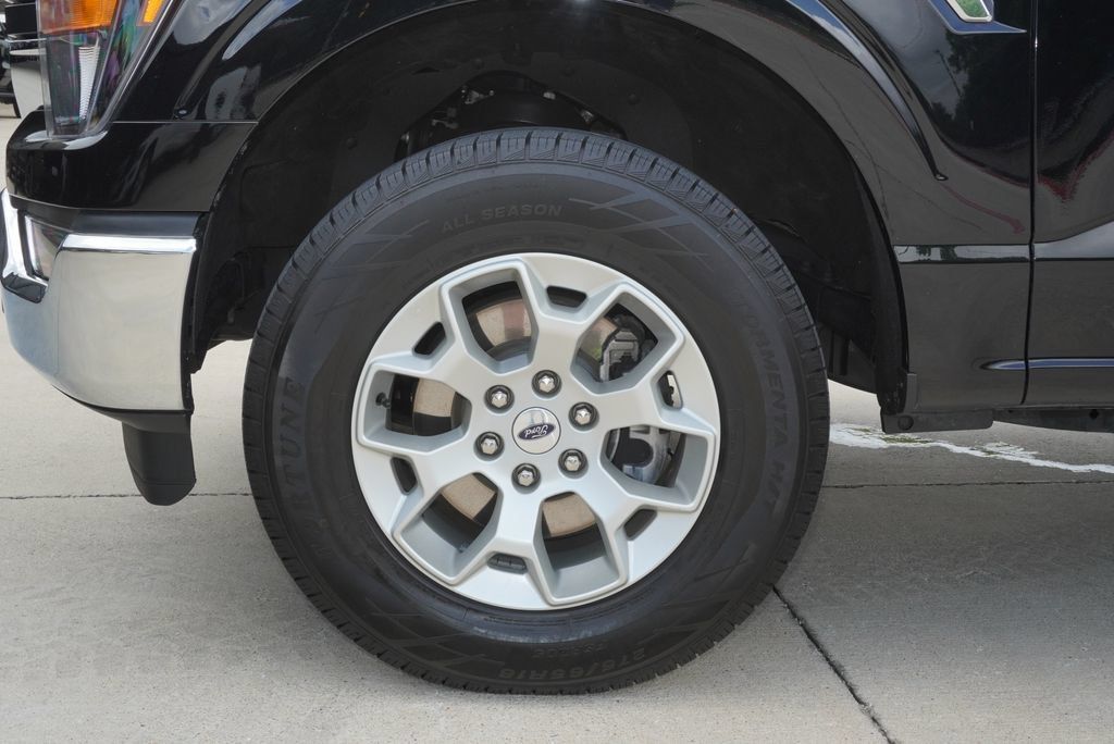 Used 2023 Ford F150 XLT AWD/4WD image 11