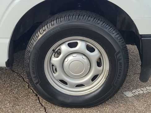 Used 2024 Ford F150 XL RWD image 9