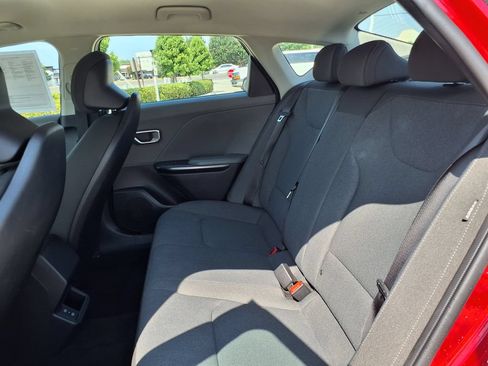 Used 2025 Kia K4 FWD image 17