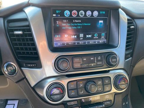Used 2019 Chevrolet Suburban LT AWD/4WD image 13