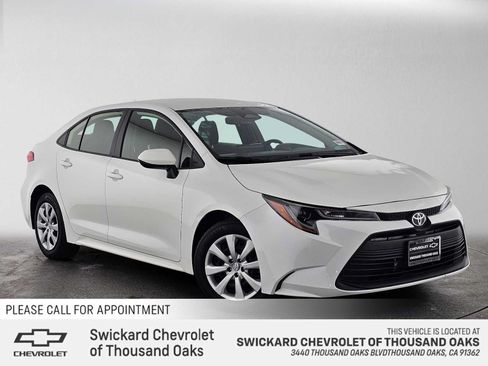Used 2026 Toyota Corolla LE FWD image 1