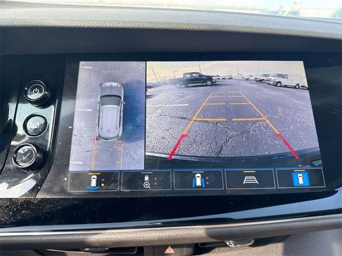 Used 2022 Buick Envision Avenir w/ Technology Package II image 17