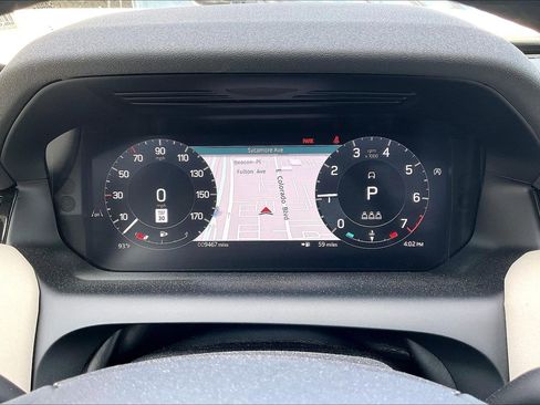 Used 2025 Land Rover Discovery Sport S image 24