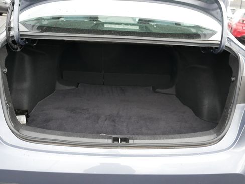 Used 2021 Toyota Corolla LE image 18