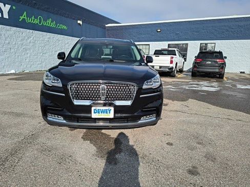 Used 2020 Lincoln Aviator Reserve w/ Equipment Group 202A image 8