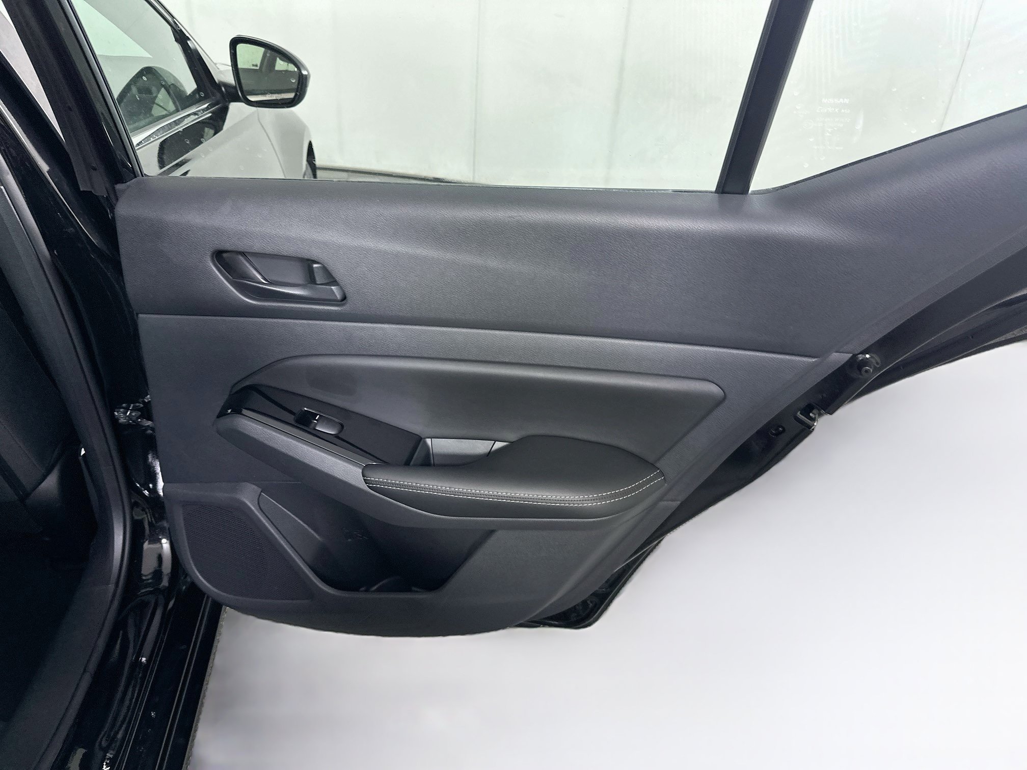 Used 2023 Nissan Altima 2.5 SV FWD image 28