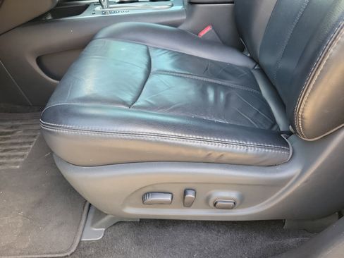 Used 2018 Nissan Pathfinder SL image 5