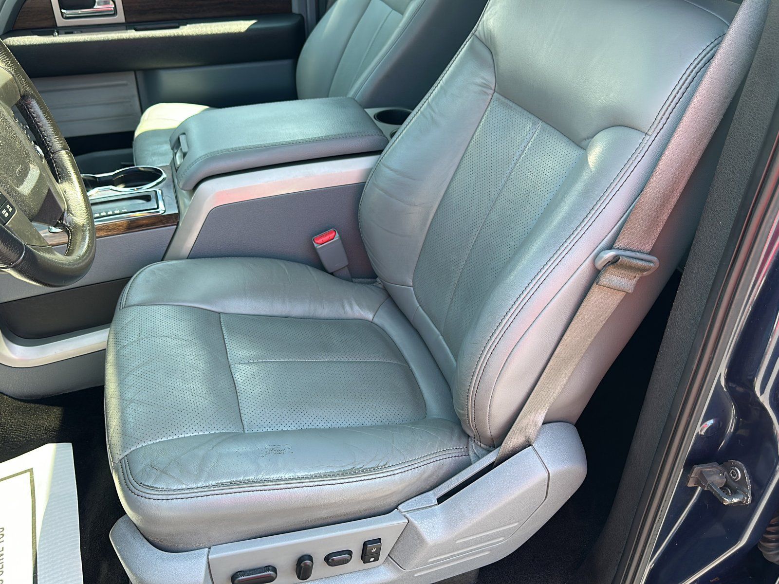 Used 2013 Ford F150 Lariat w/ Luxury Equipment Group RWD image 22
