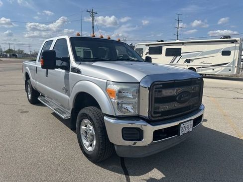 Used 2012 Ford F250 XLT w/ XLT Interior Pkg image 5