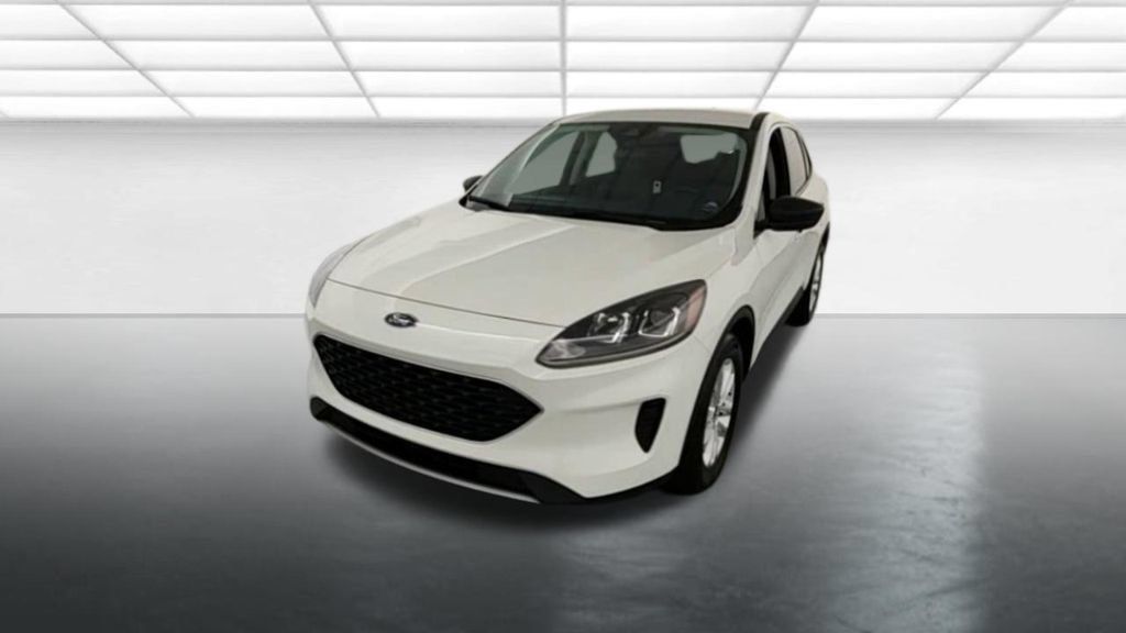Used 2022 Ford Escape SE w/ Convenience Package FWD image 3