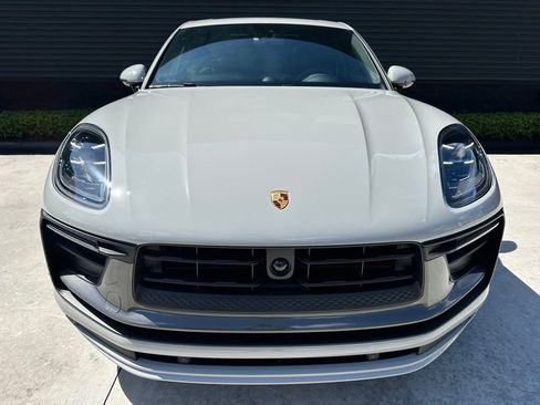 Certified 2026 Porsche Macan Turbo AWD/4WD image 8