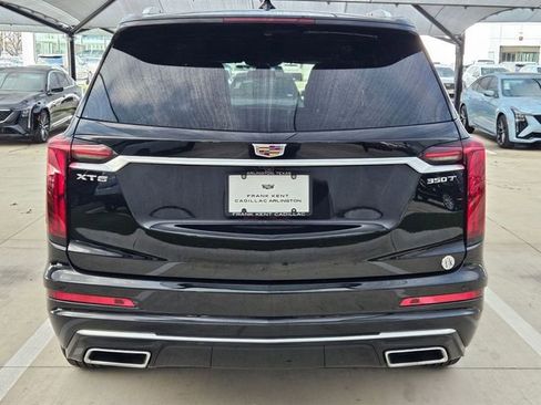 New 2025 Cadillac XT6 Luxury image 5