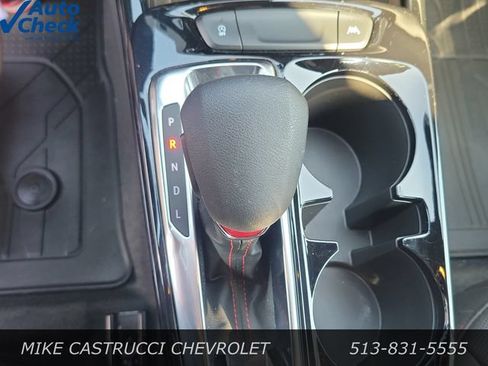 Used 2026 Chevrolet Trax RS FWD image 19