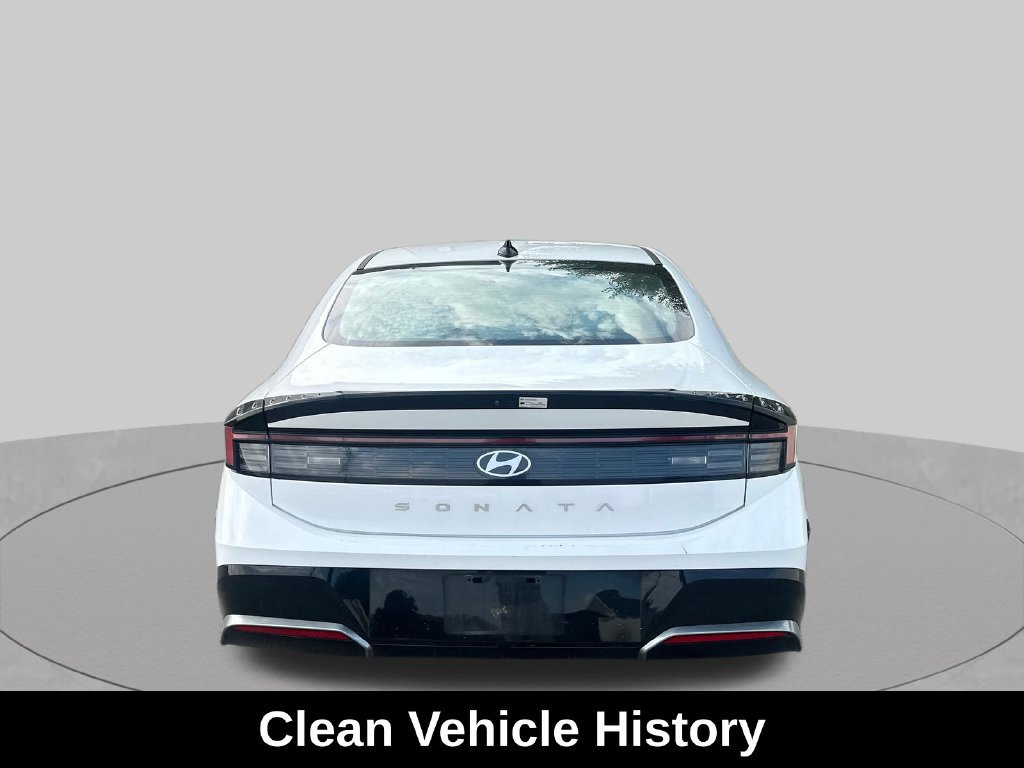 Used 2025 Hyundai Sonata SEL FWD image 4