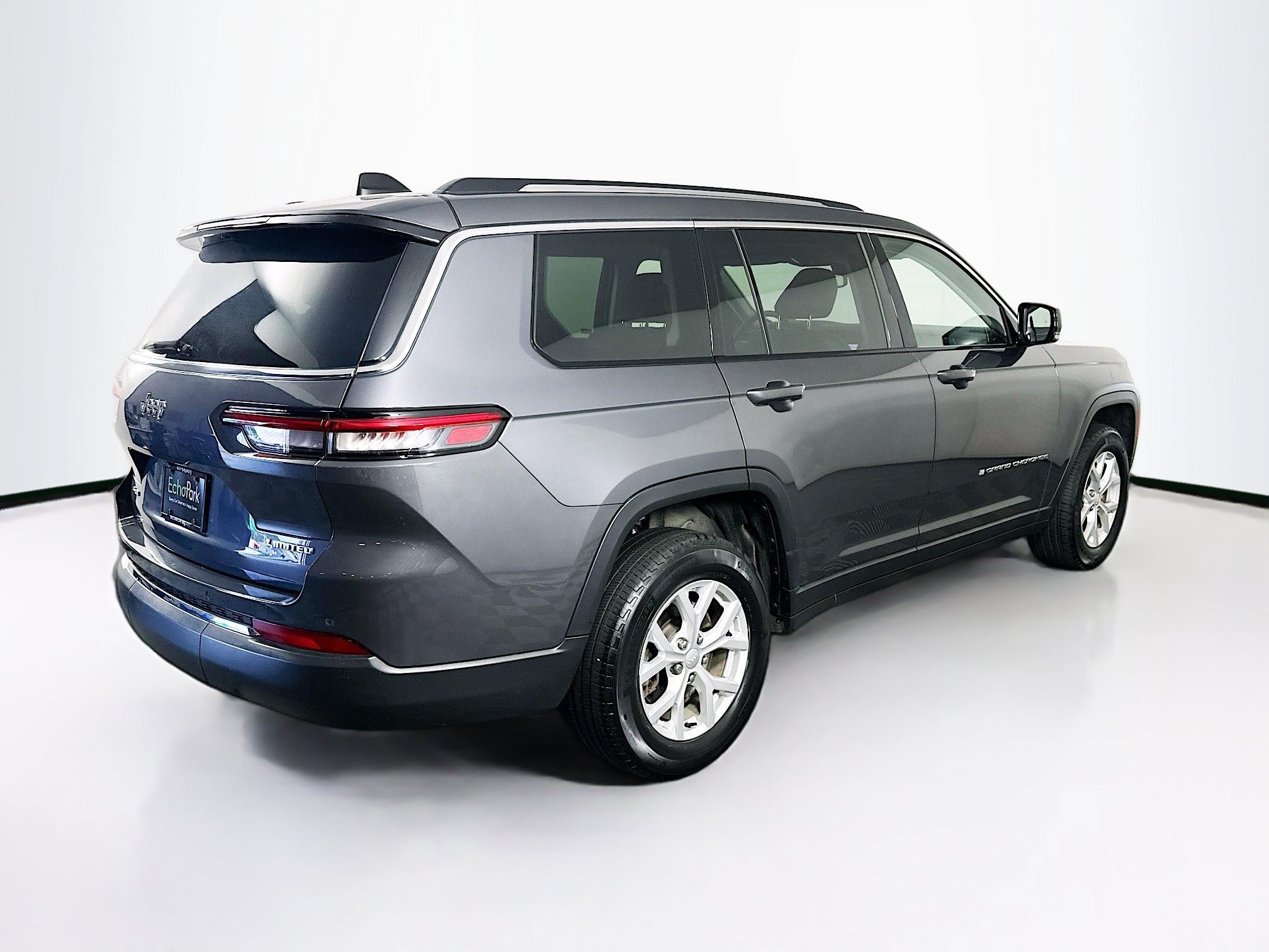 Used 2023 Jeep Grand Cherokee L Limited AWD/4WD image 9