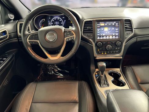 Used 2017 Jeep Grand Cherokee Limited w/ Jeep Active Safety Group image 23