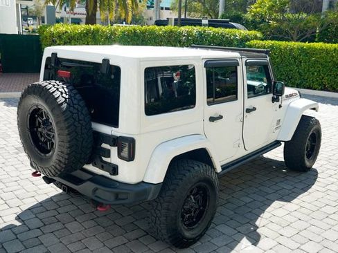 Used 2016 Jeep Wrangler Unlimited Rubicon AWD/4WD image 28