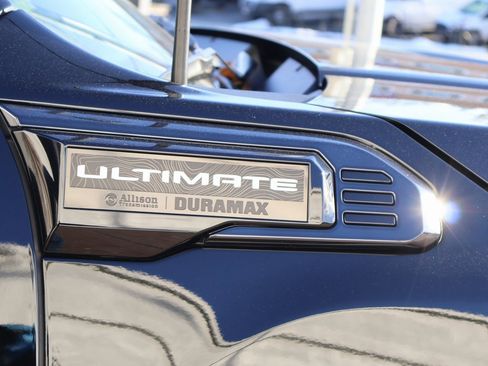 Used 2024 GMC Sierra 2500 Denali Ultimate w/ Max Trailering Package image 9