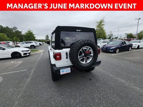 Used 2018 Jeep Wrangler Unlimited Sahara AWD/4WD image 13