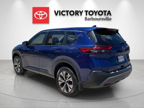 Used 2023 Nissan Rogue SV AWD/4WD image 3