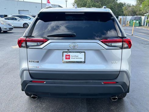 Used 2024 Toyota RAV4 XLE FWD image 9
