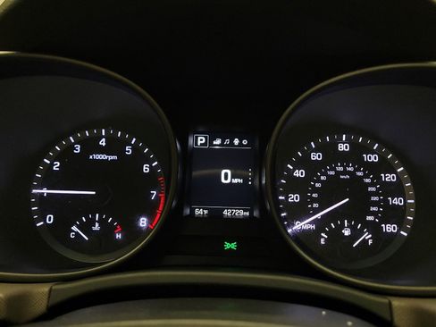 Used 2018 Hyundai Santa Fe SE FWD image 23