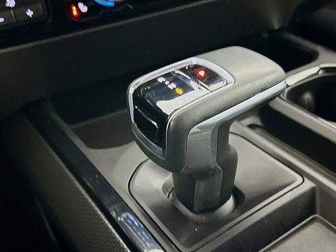 Used 2023 Chevrolet Silverado 1500 ZR2 w/ Technology Package image 18