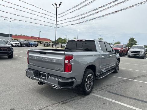Used 2025 Chevrolet Silverado 1500 High Country AWD/4WD image 13
