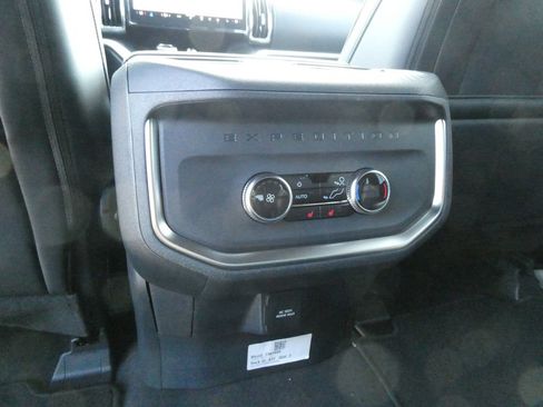 New 2027 Ford Expedition Platinum w/ Stealth Appearance Package AWD/4WD image 20