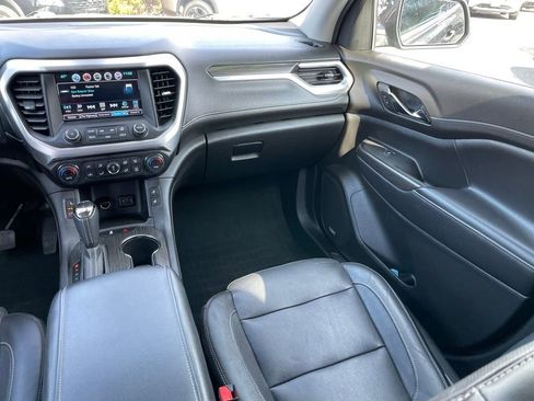 Used 2019 GMC Acadia SLT w/ LPO, Floor Liner Package image 11