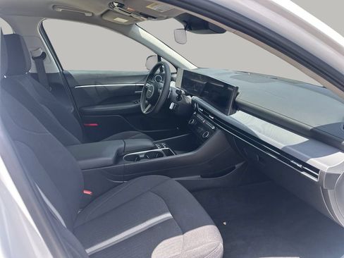 Used 2025 Hyundai Sonata SEL FWD image 14