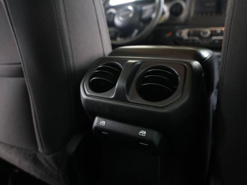 Used 2023 Jeep Gladiator Sport AWD/4WD image 27