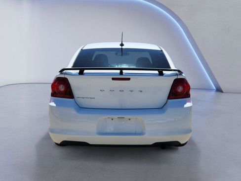 Used 2014 Dodge Avenger SE FWD image 4