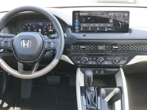 Used 2024 Honda Accord EX-L image 23