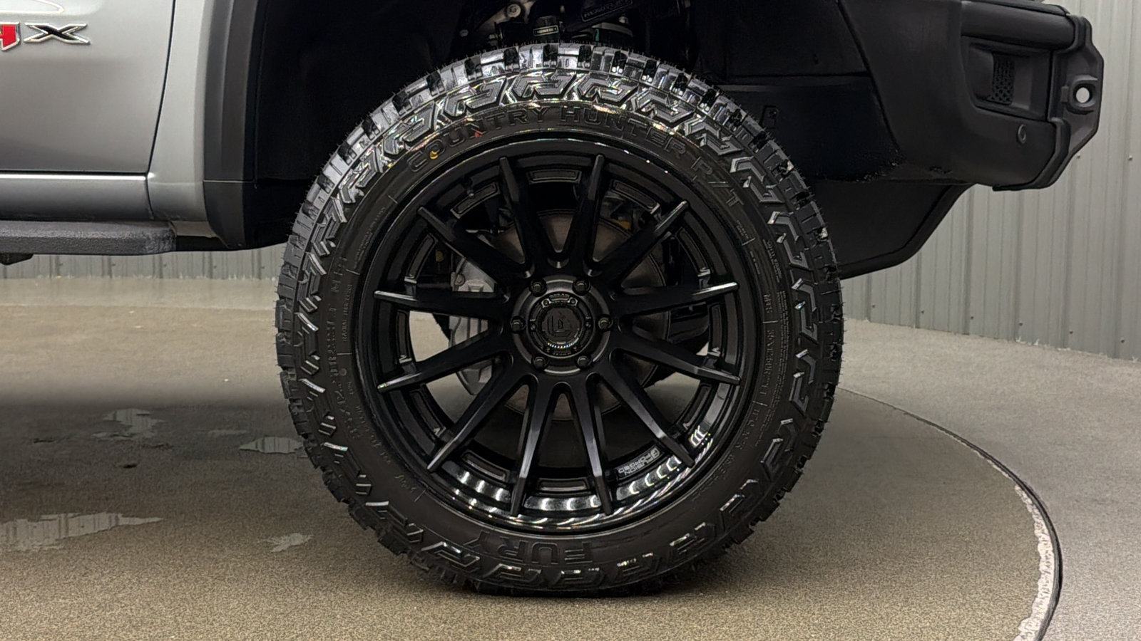 Used 2026 GMC Sierra 1500 AT4X AWD/4WD image 9