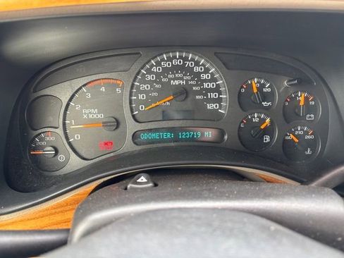 Used 2003 Chevrolet Silverado 2500 LT w/ Skid Plate Package image 16