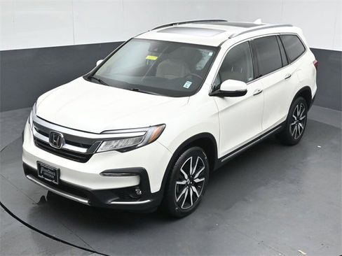 Used 2019 Honda Pilot Elite image 44
