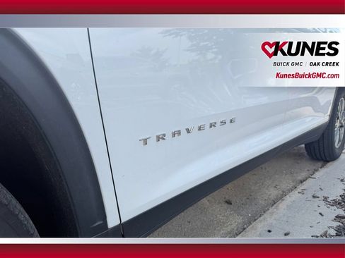 Used 2024 Chevrolet Traverse LT AWD/4WD image 45
