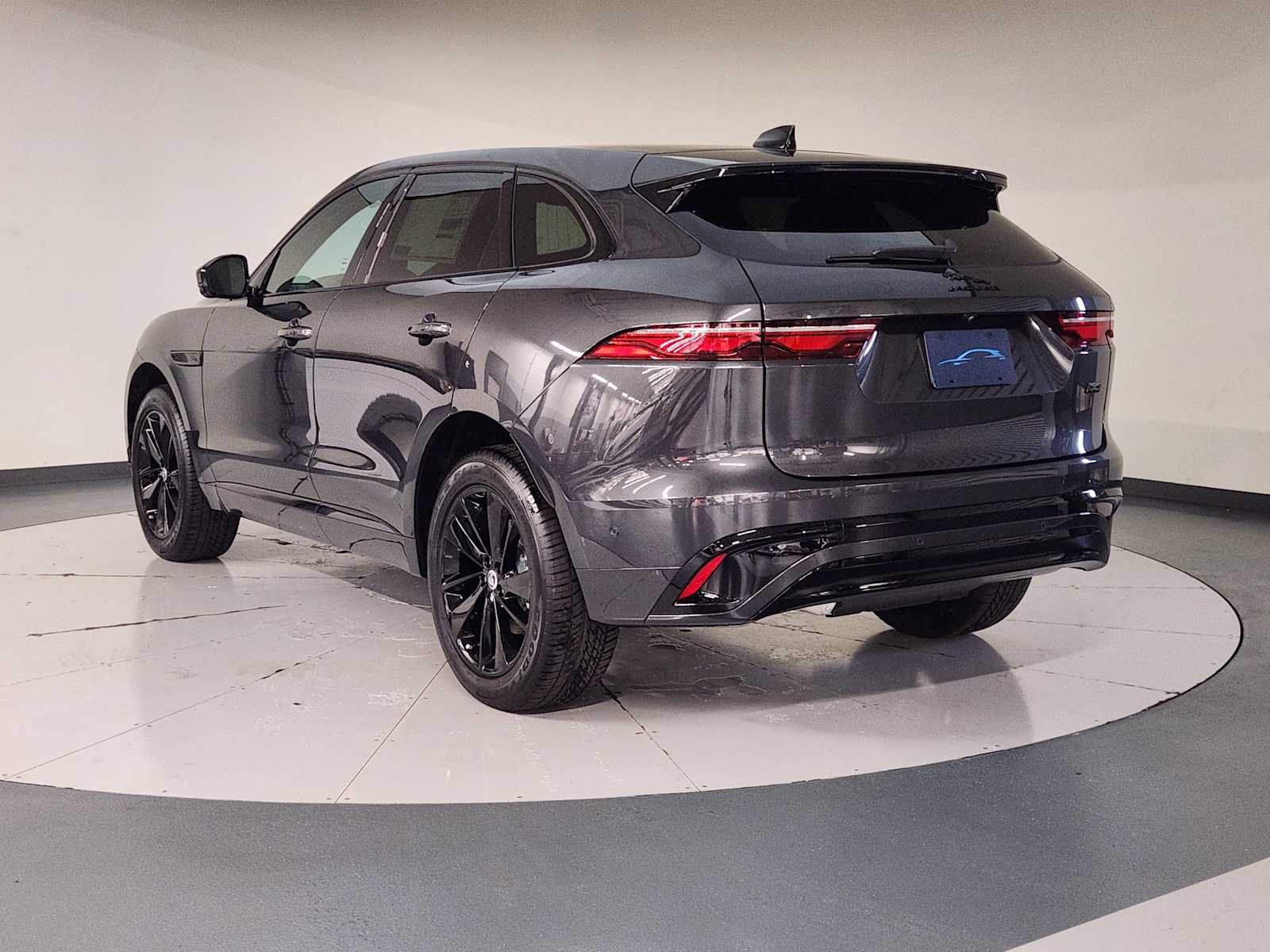 New 2026 Jaguar F-PACE R-Dynamic S AWD/4WD image 6
