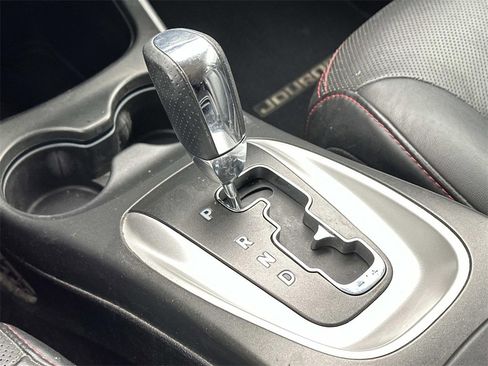 Used 2015 Dodge Journey R/T image 23