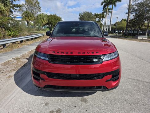 Used 2024 Land Rover Range Rover Sport SE image 8