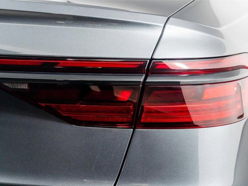 Used 2022 Audi S8 w/ S8 Executive Package image 17