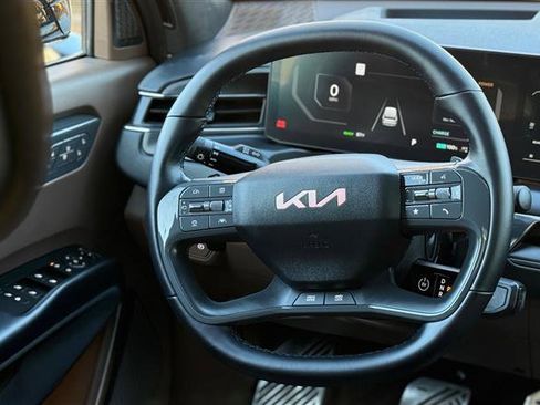 Used 2024 Kia EV9 GT-Line image 23