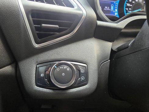 Used 2013 Ford C-MAX SEL FWD image 20