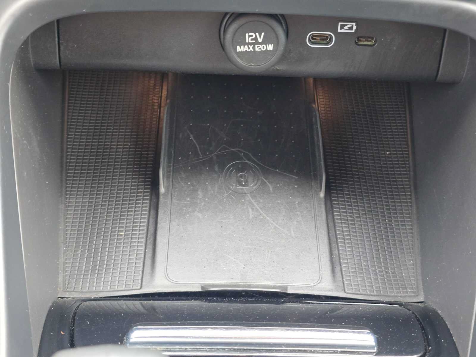 Used 2023 Volvo XC40 Recharge Ultimate AWD/4WD image 30